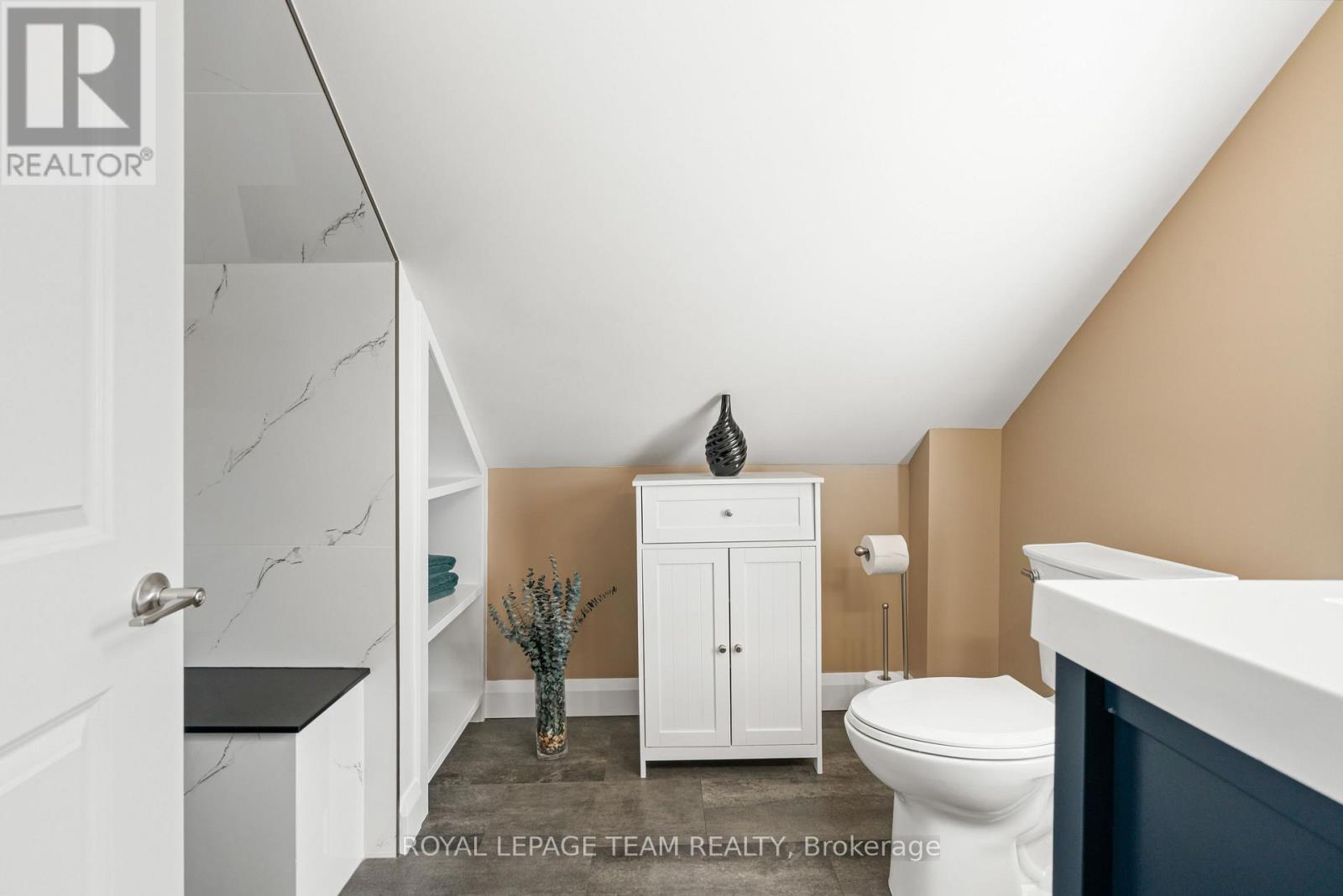 516 Sophia Street Property Photo 25