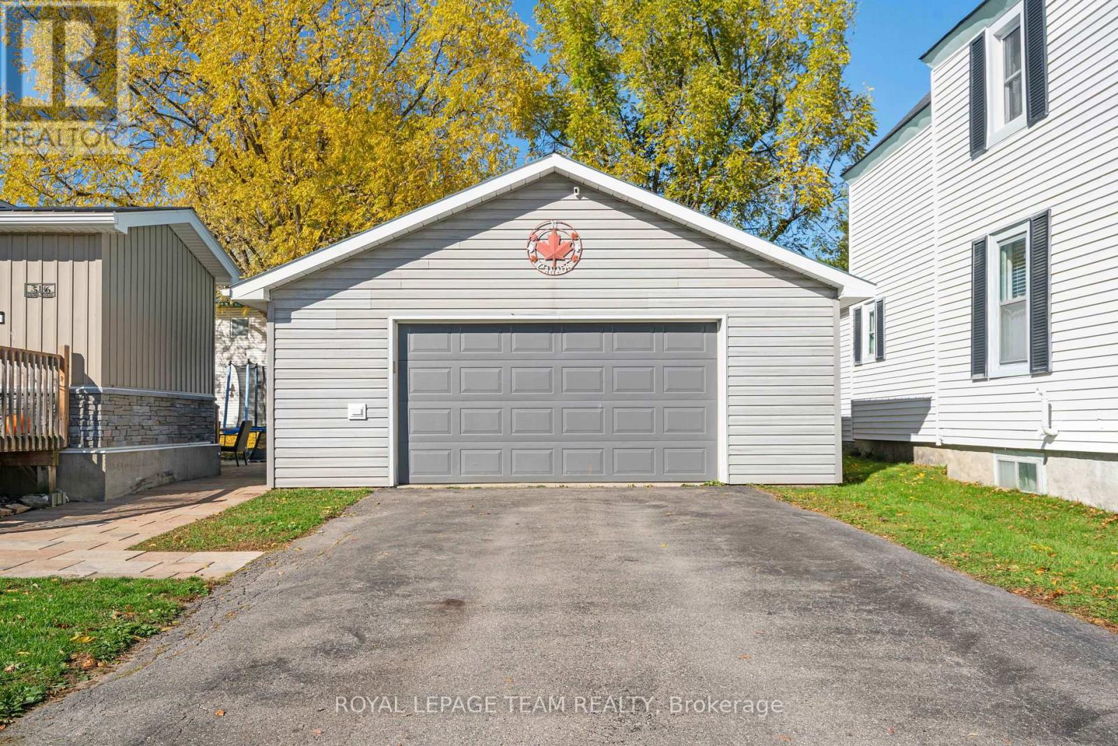 516 Sophia Street Property Photo 27
