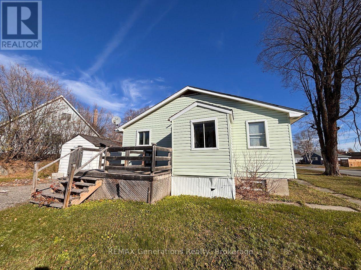 10 Adjala Avenue Property Photo 21