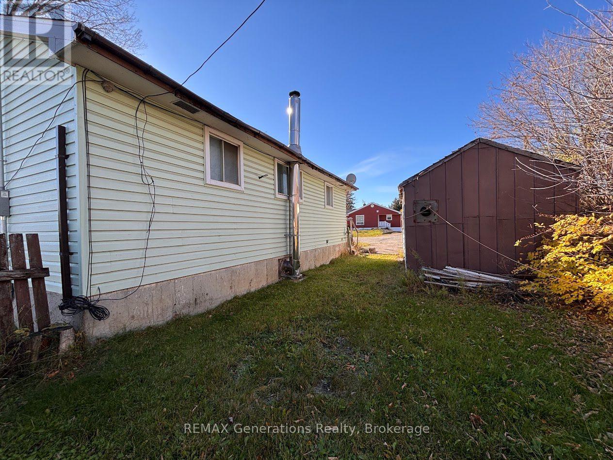 10 Adjala Avenue Property Photo 26