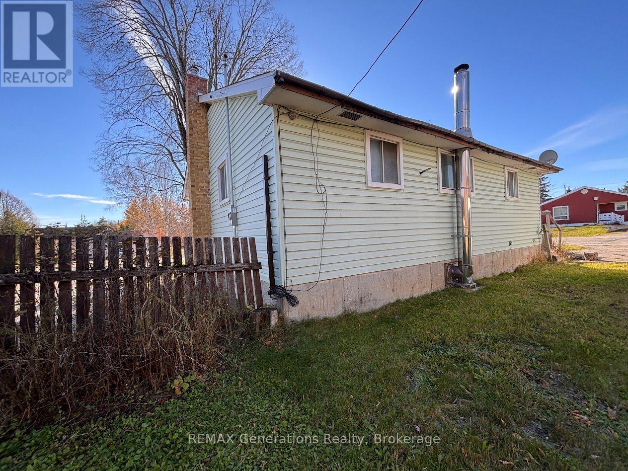 10 Adjala Avenue Property Photo 27