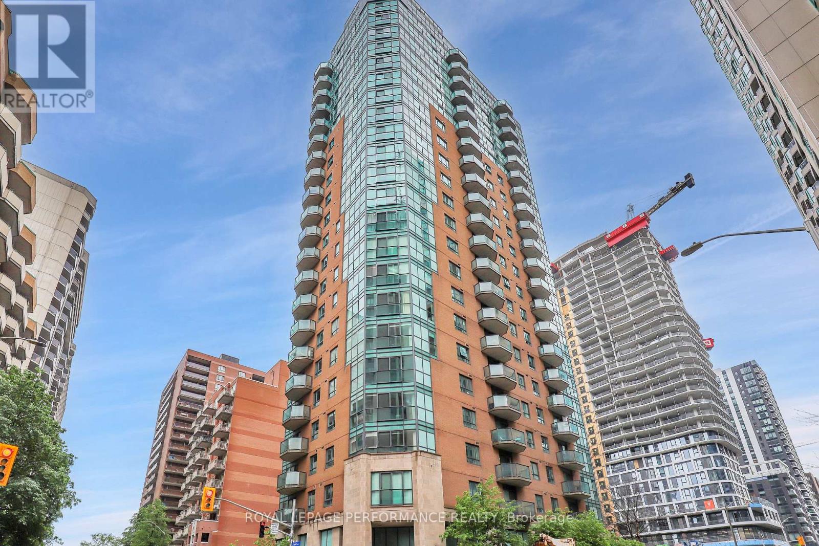 1402 - 445 LAURIER AVENUE W Property Photo 1