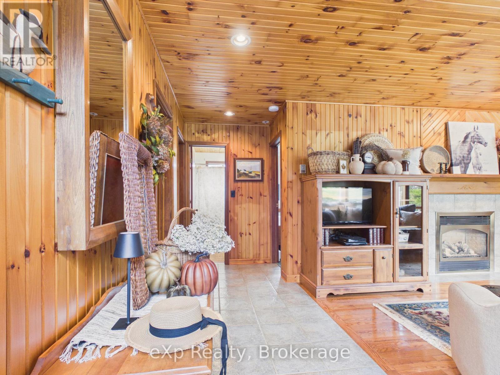 401771 Grey Road 4 Road Property Photo 4