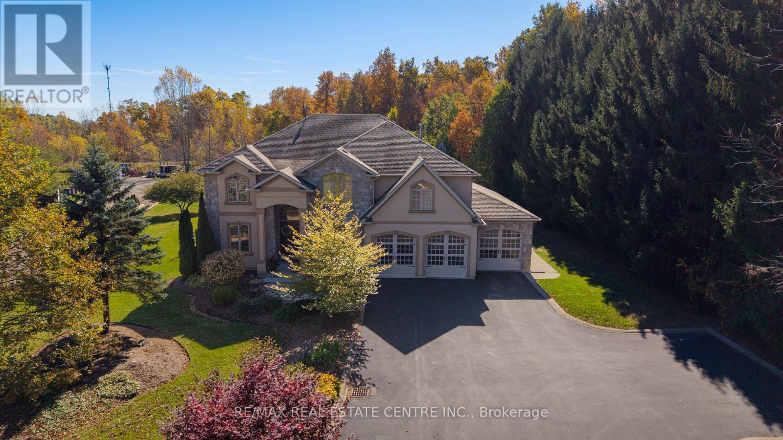 332 Scenic Drive Property Photo 2