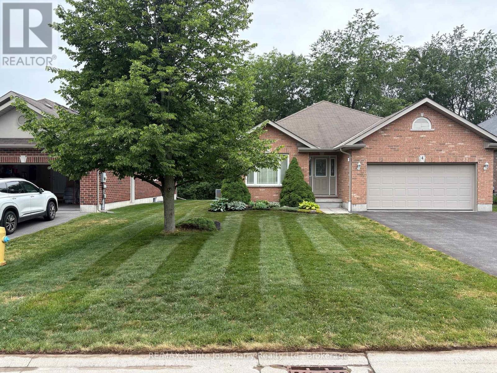 4 Algonquin Avenue Property Photo 3