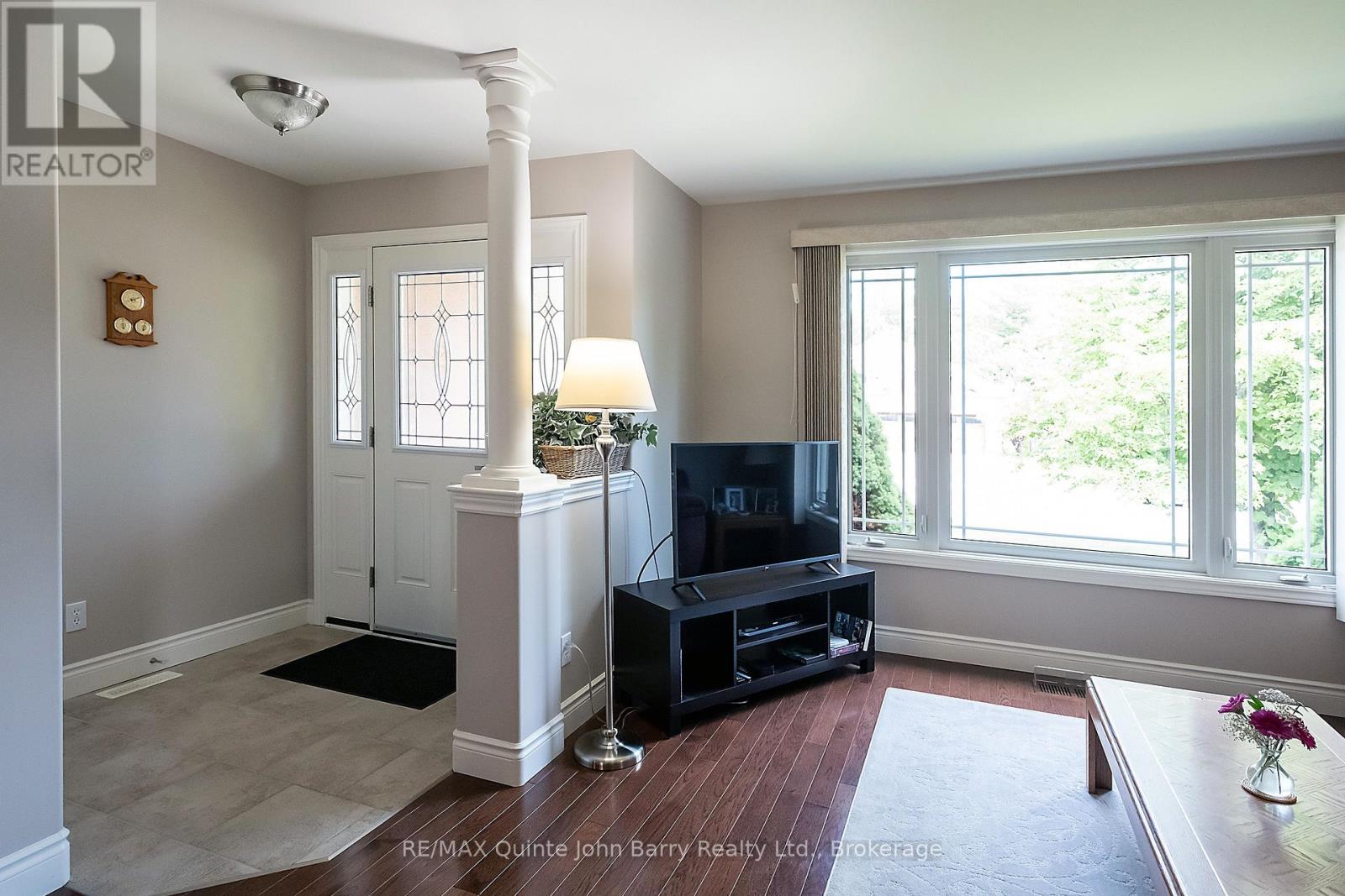 4 Algonquin Avenue Property Photo 5