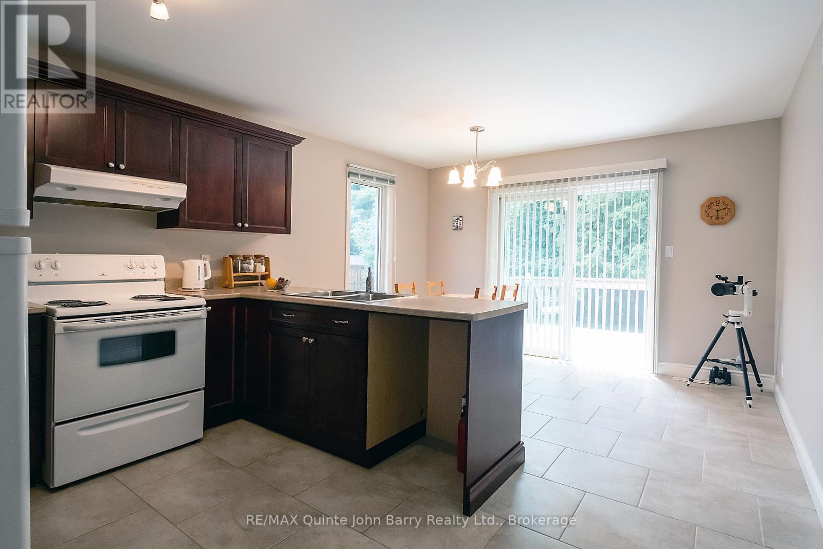 4 Algonquin Avenue Property Photo 12