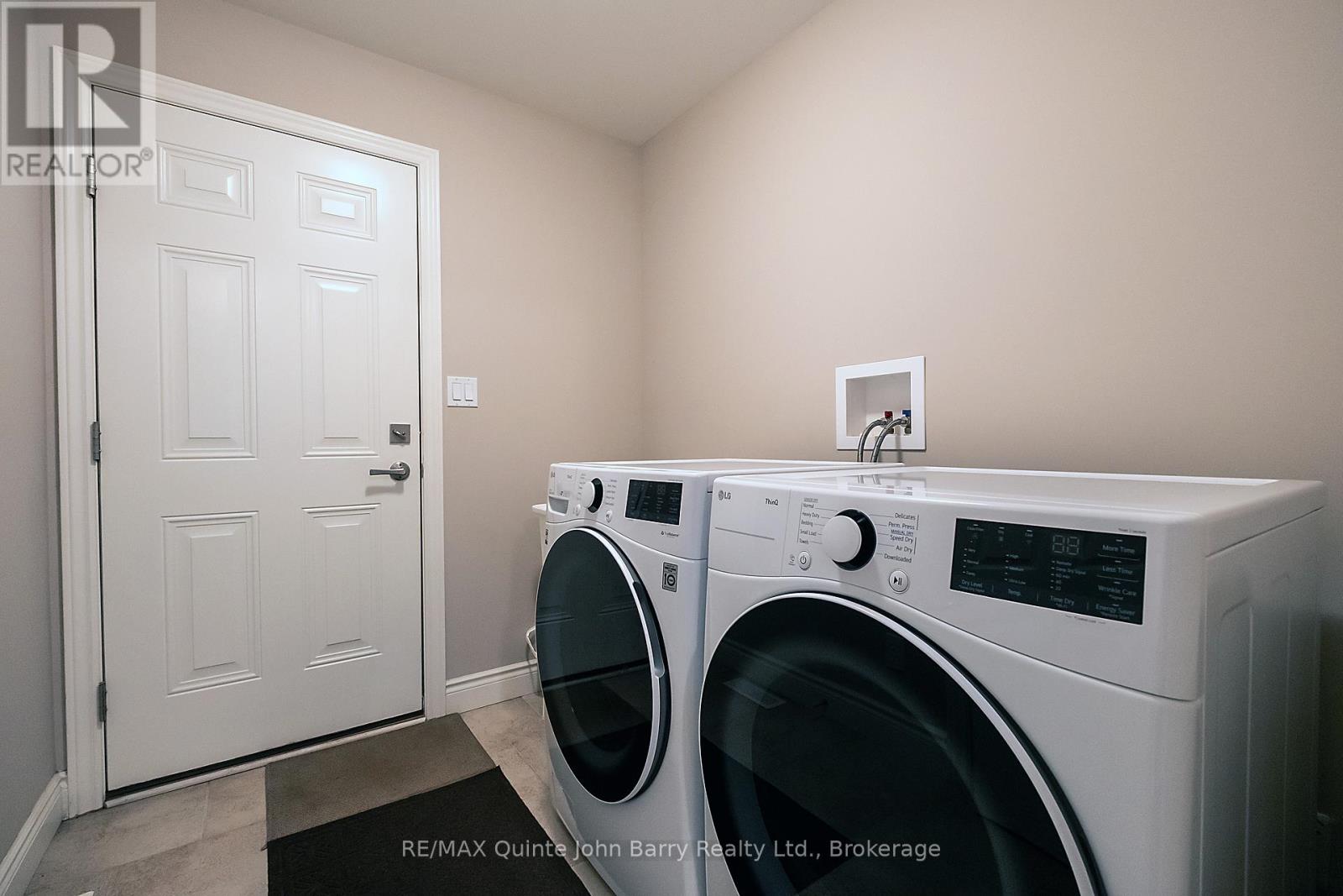 4 Algonquin Avenue Property Photo 22