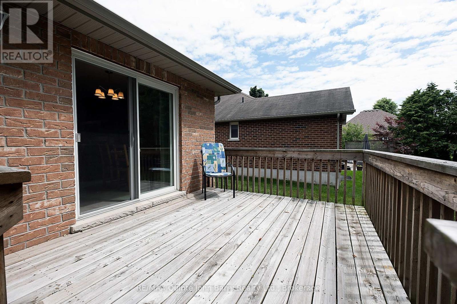 4 Algonquin Avenue Property Photo 25