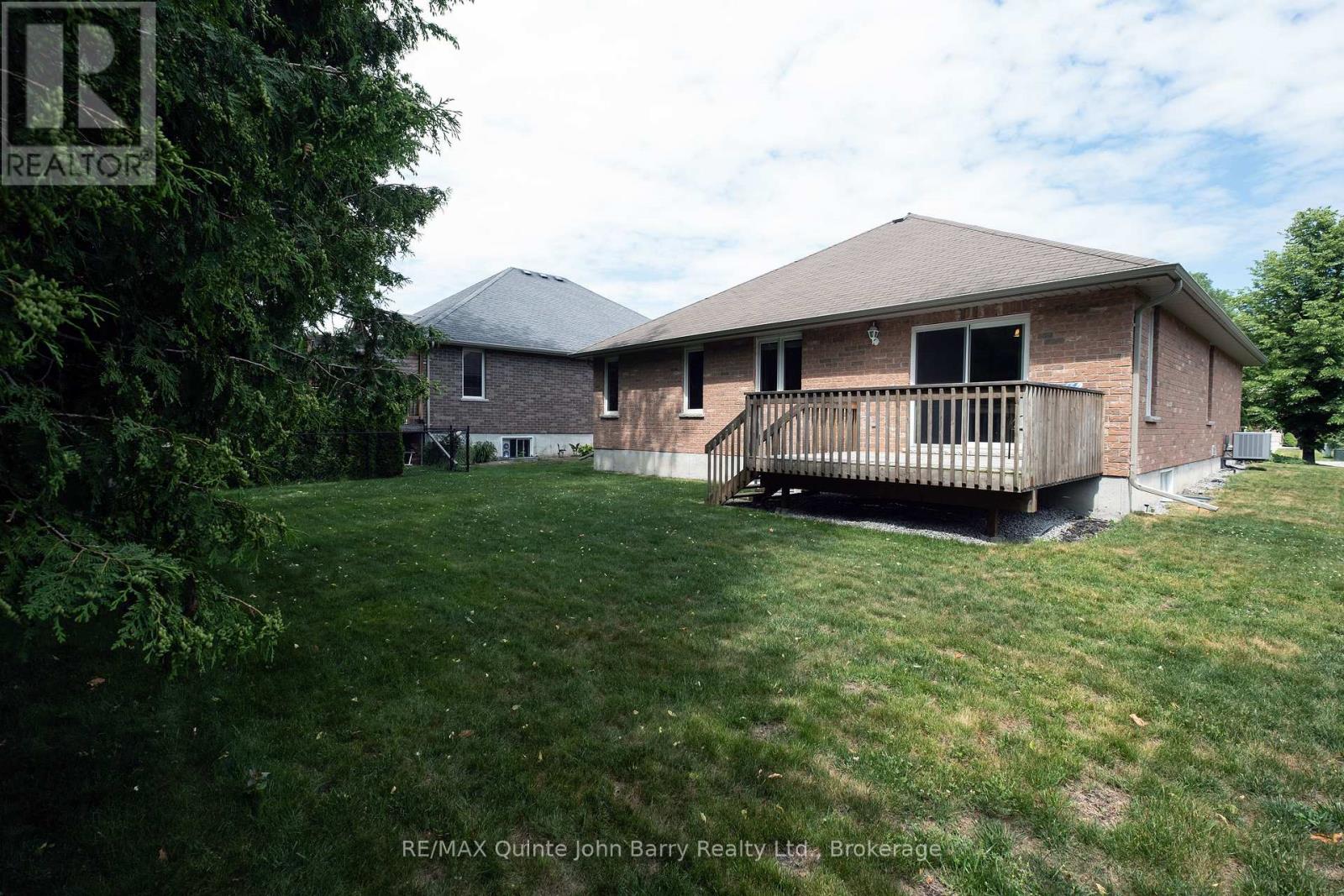 4 Algonquin Avenue Property Photo 28