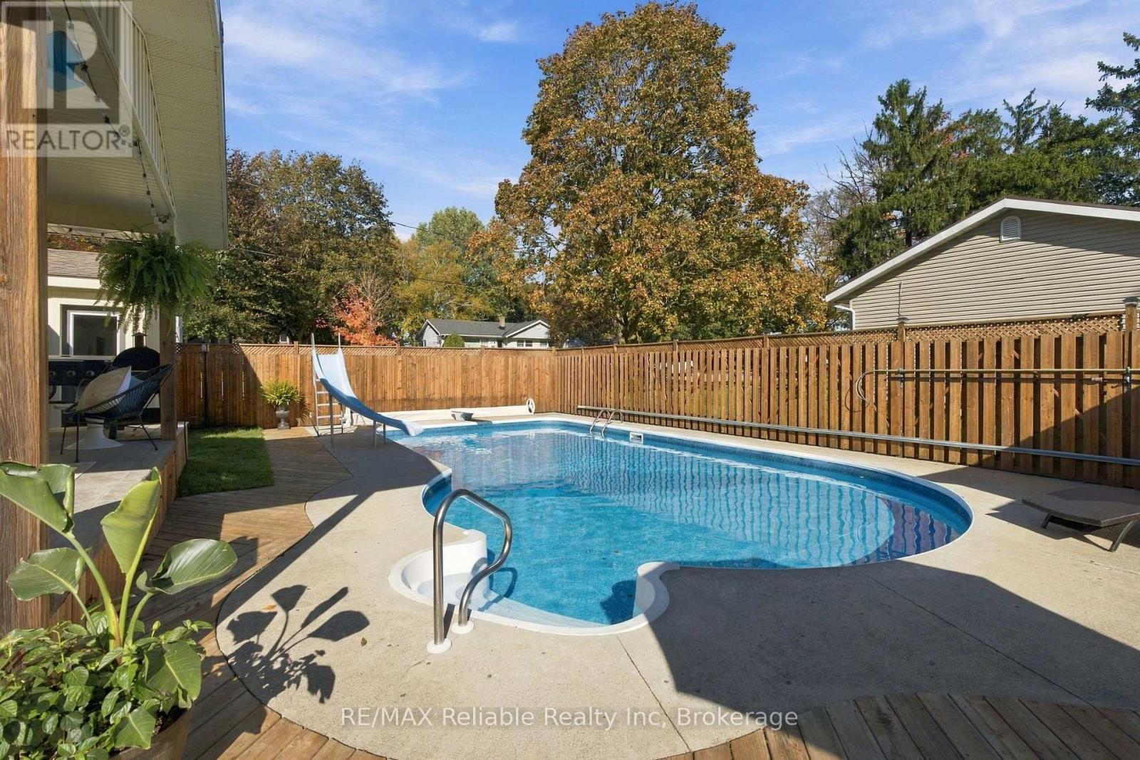 181 Maple Street Property Photo 35