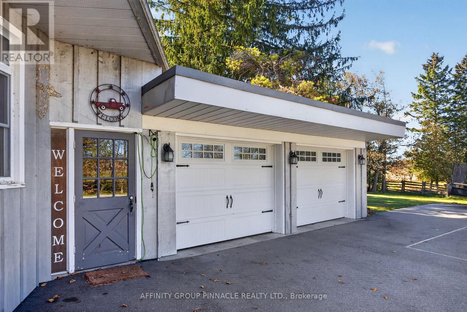 859 Eldon Road Property Photo 4