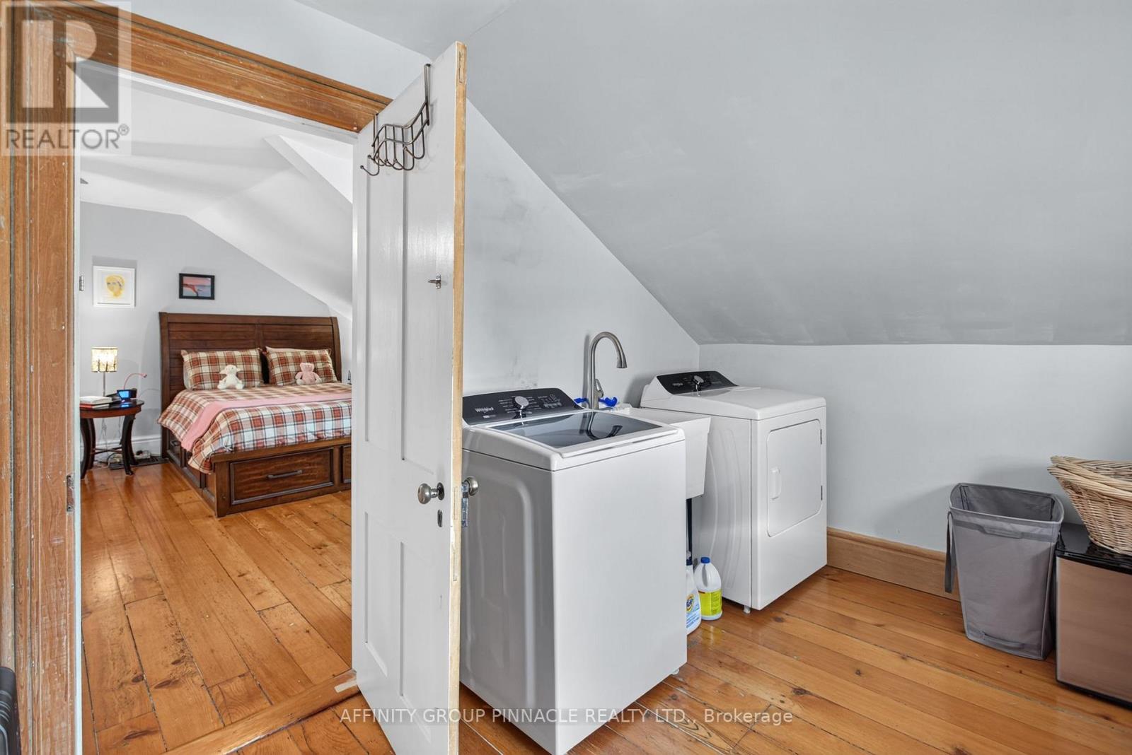 859 Eldon Road Property Photo 27