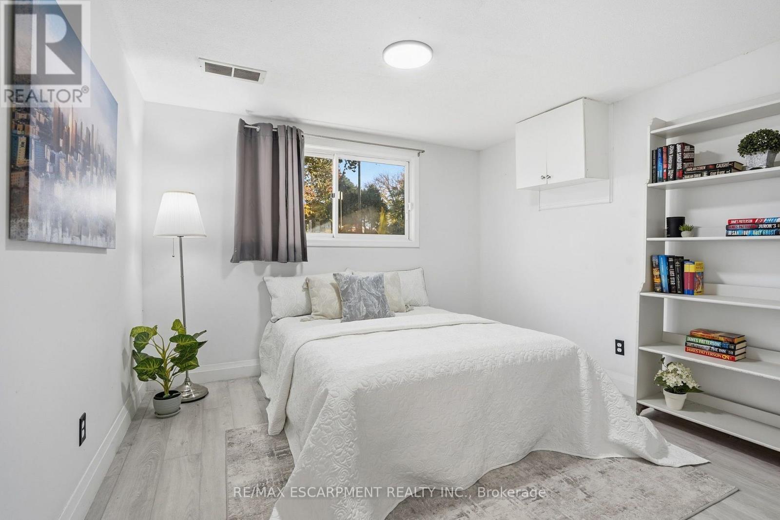 84 Elgar Avenue Property Photo 27