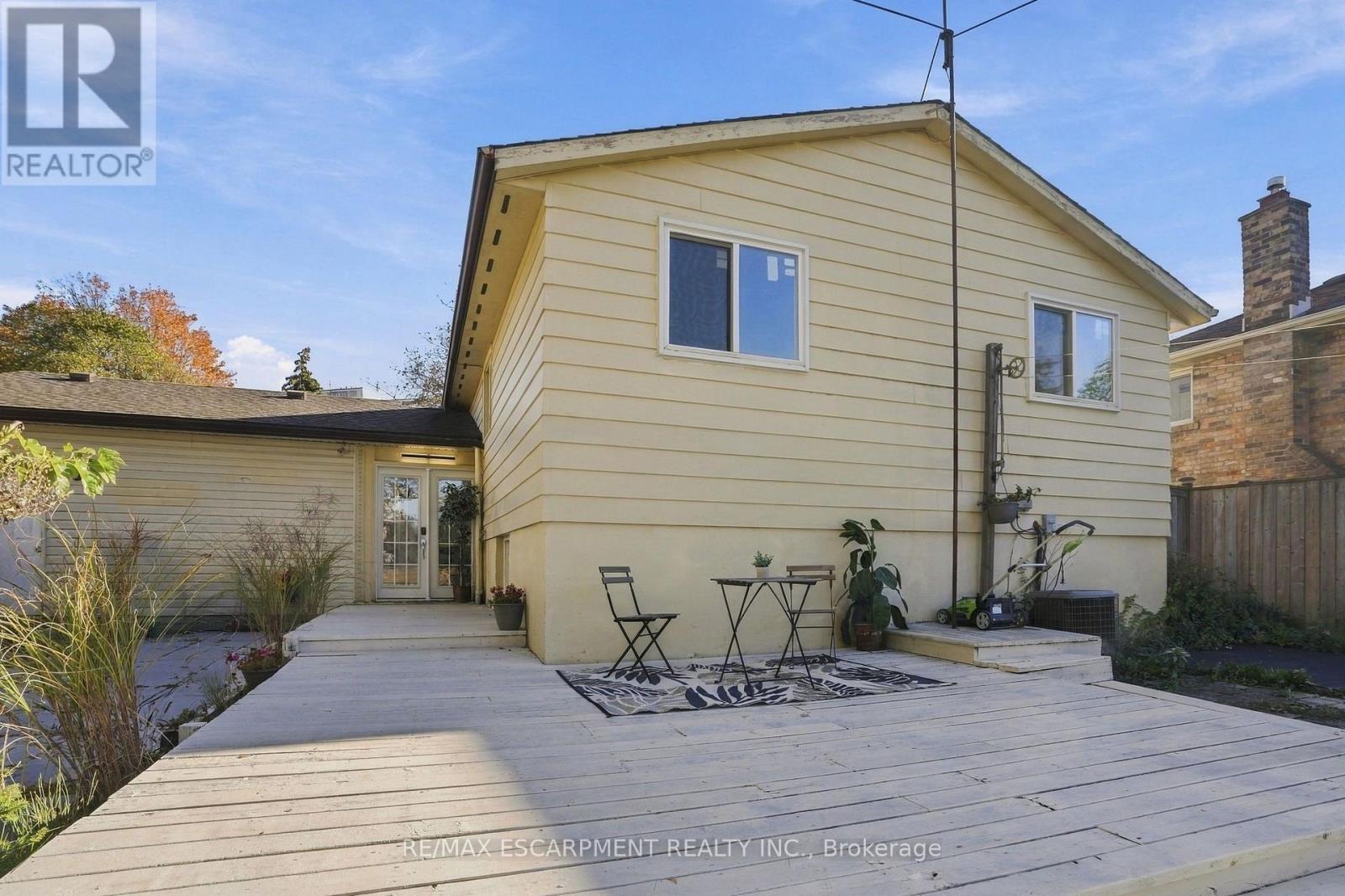 84 Elgar Avenue Property Photo 35
