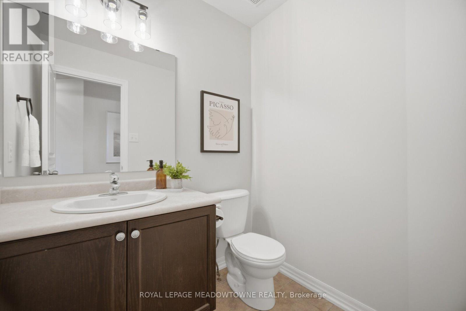 507 Windflower Crescent Property Photo 23
