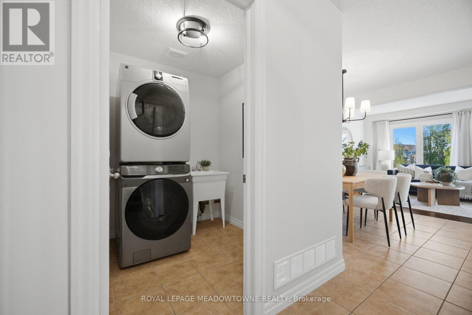 507 Windflower Crescent Property Photo 24