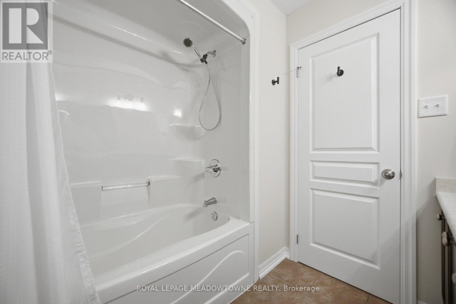 507 Windflower Crescent Property Photo 38