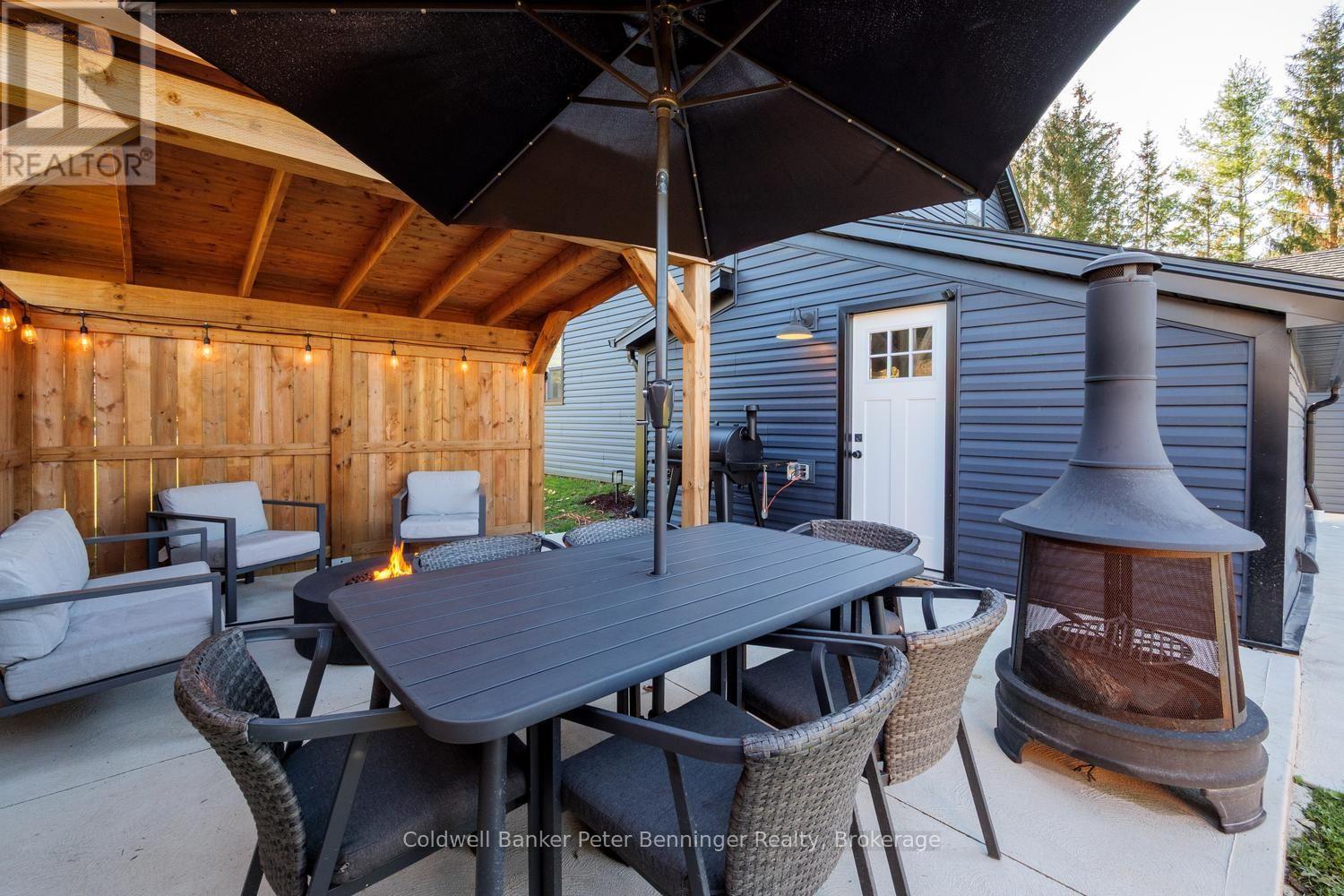 298 Countess Street N Property Photo 39