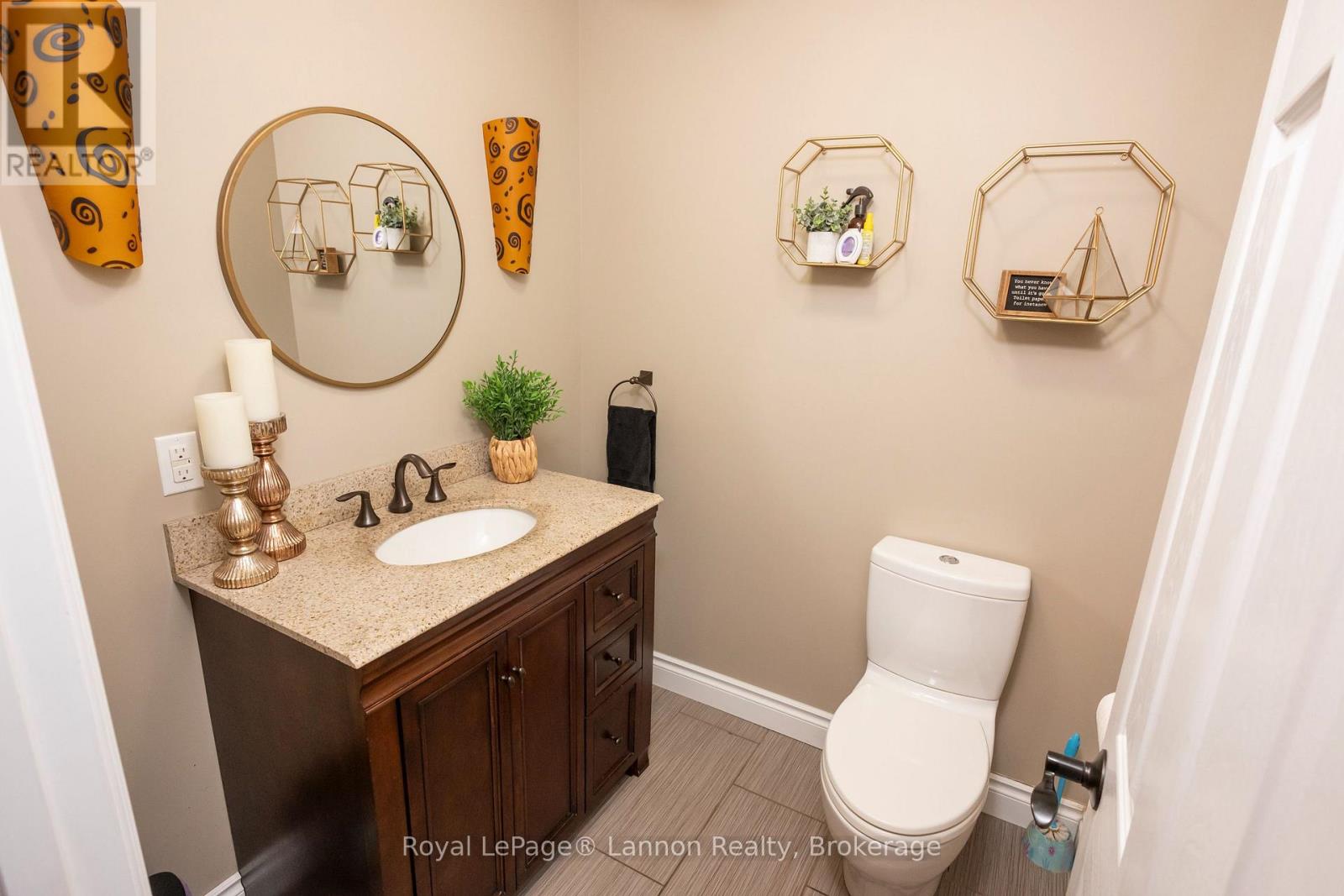 2020 Mountain Road Property Photo 27