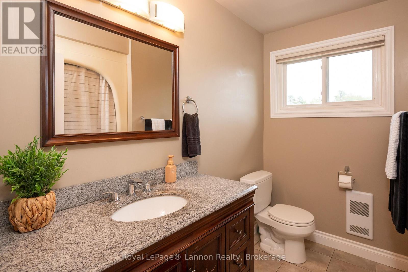2020 Mountain Road Property Photo 29