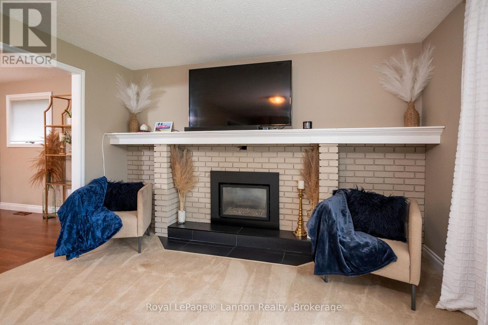 2020 Mountain Road Property Photo 33