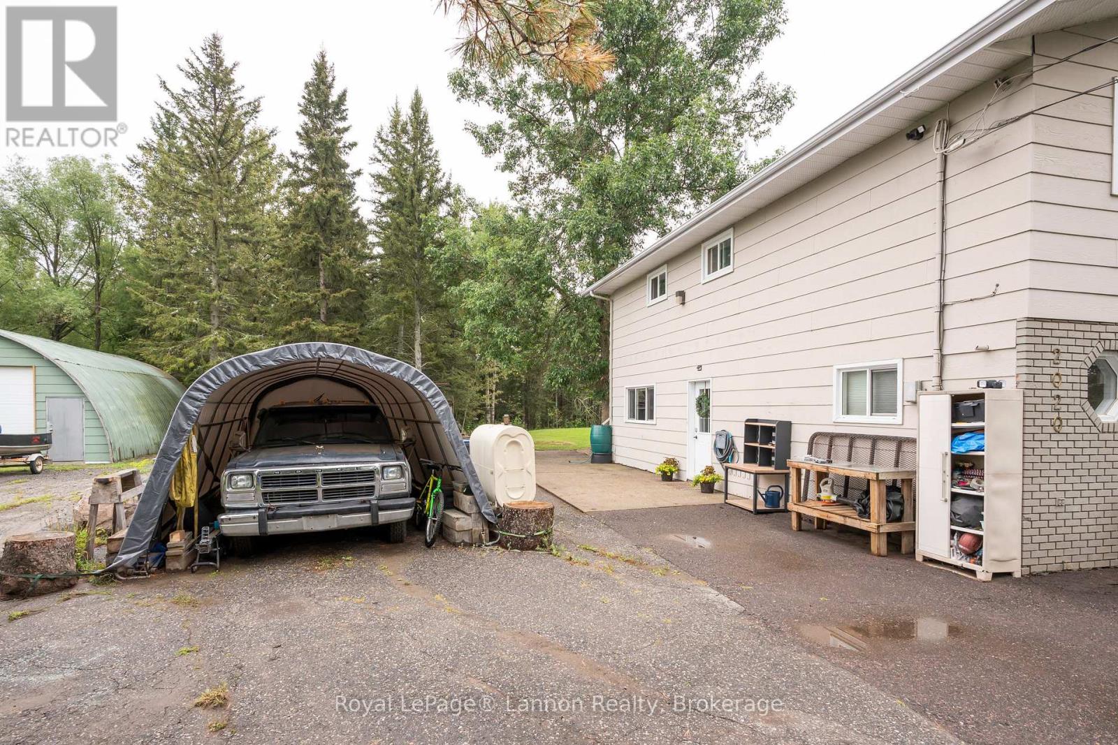 2020 Mountain Road Property Photo 42