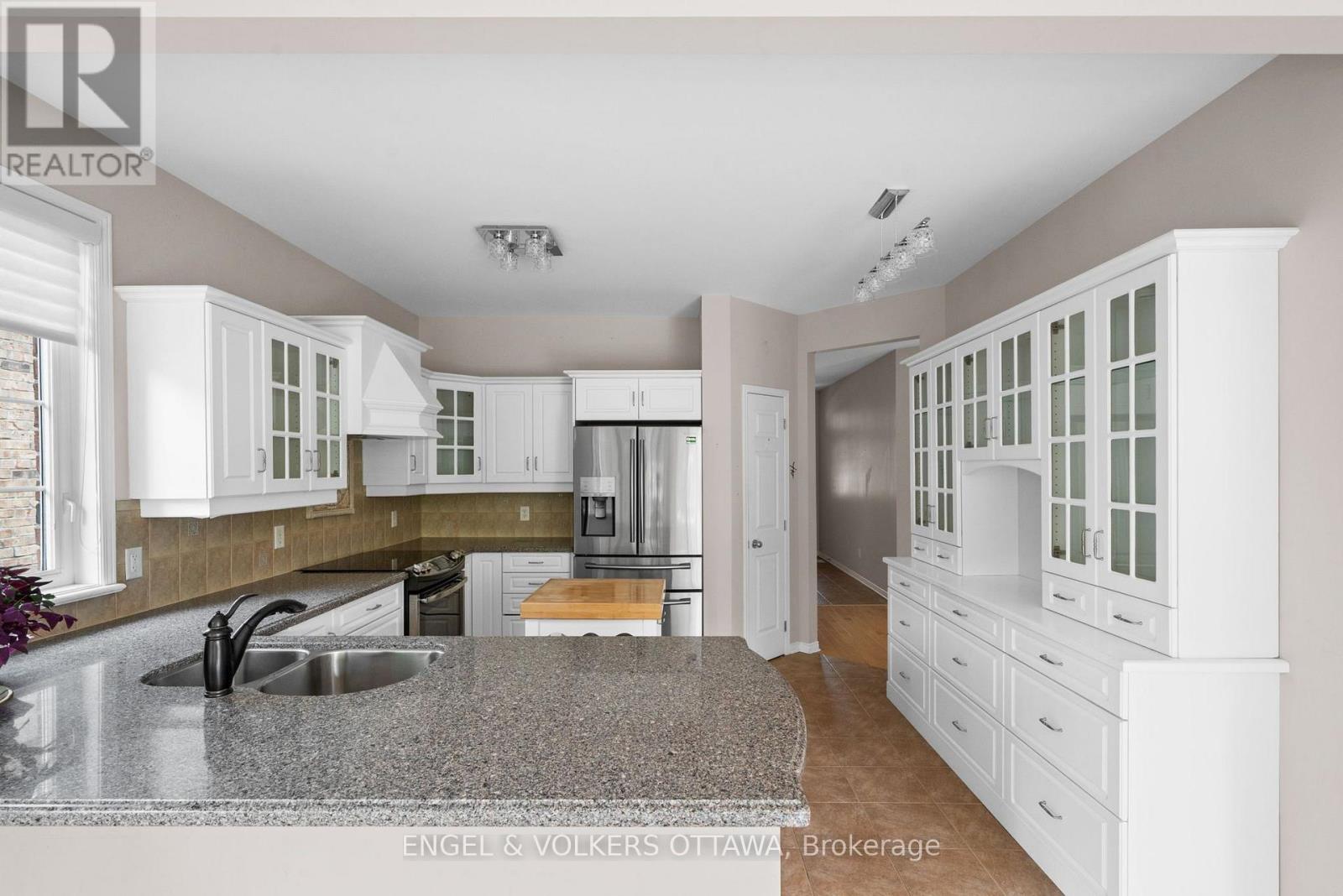 205 Cairnsmore Circle Property Photo 7