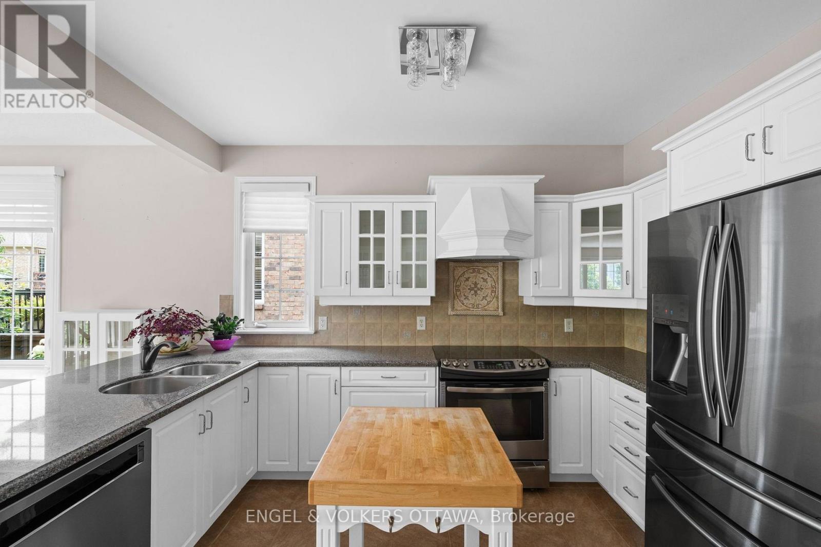 205 Cairnsmore Circle Property Photo 8