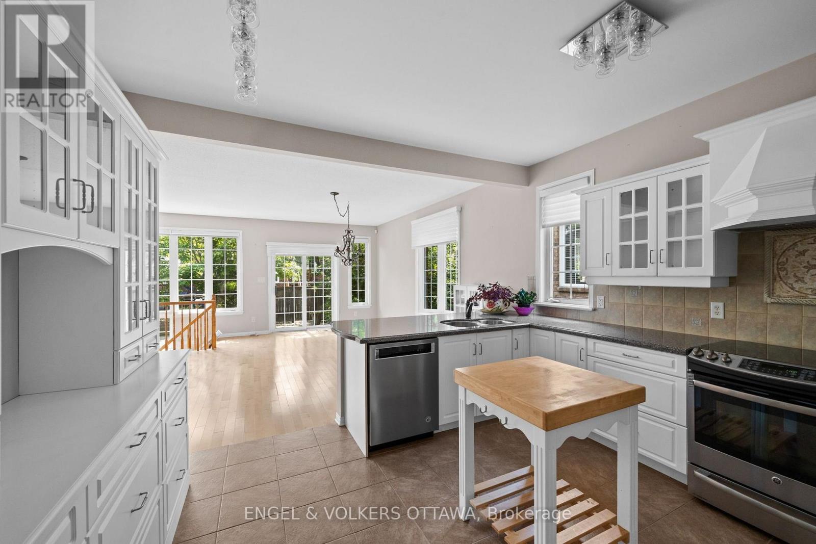205 Cairnsmore Circle Property Photo 10