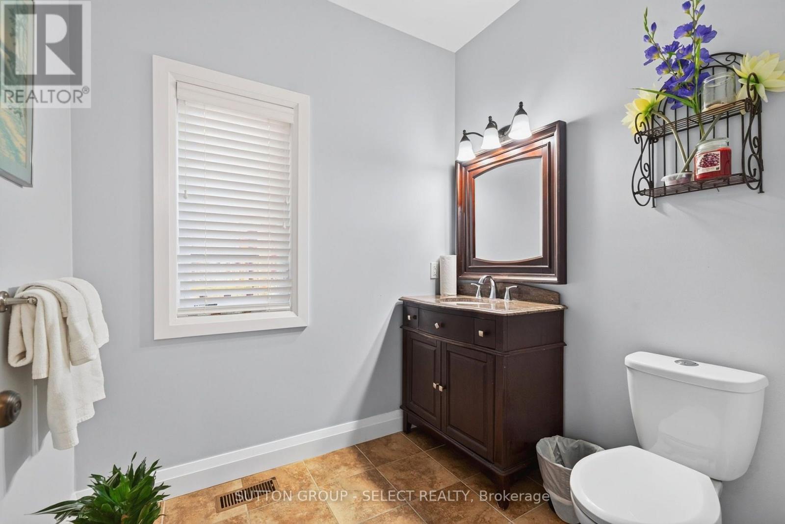 563 Firefly Drive Property Photo 21
