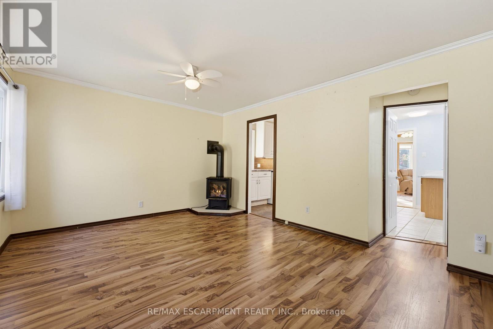 9 Spencer Avenue Property Photo 6