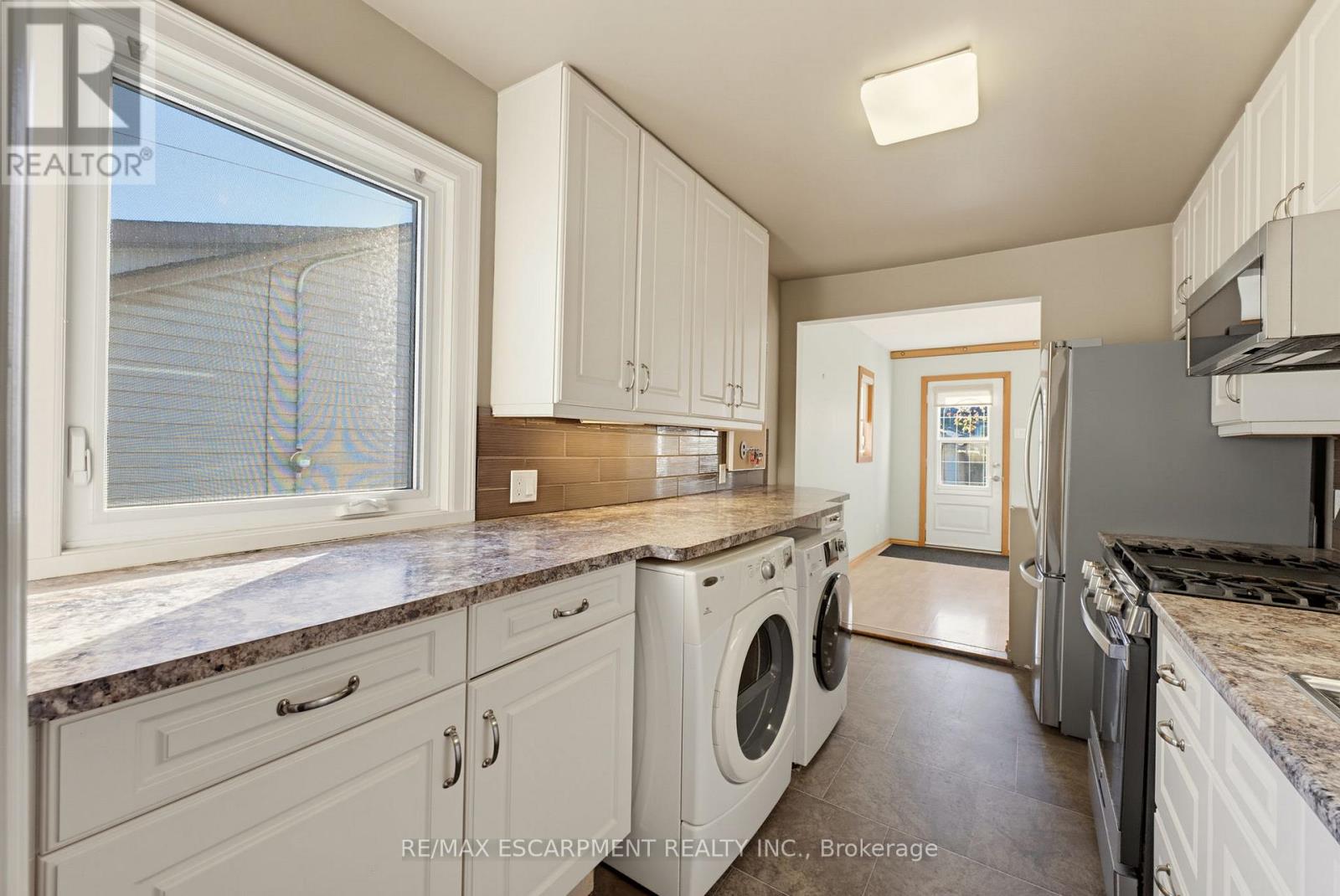 9 Spencer Avenue Property Photo 8