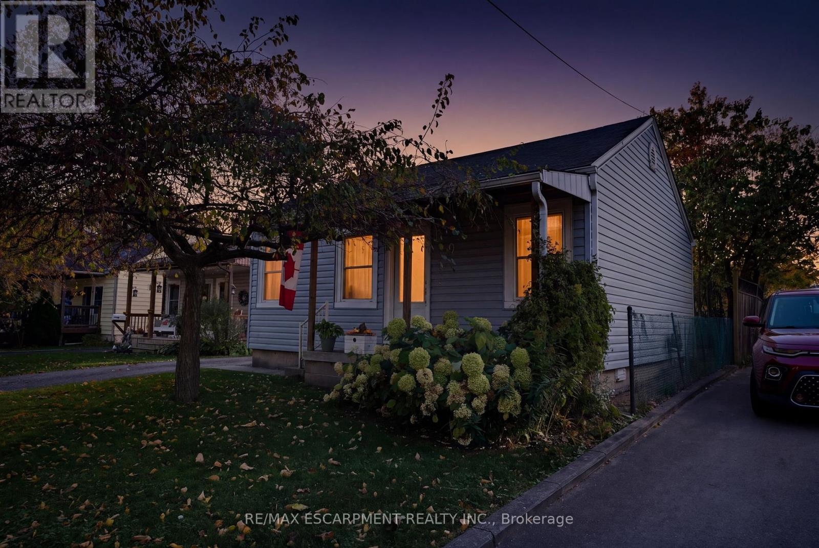 9 Spencer Avenue Property Photo 28