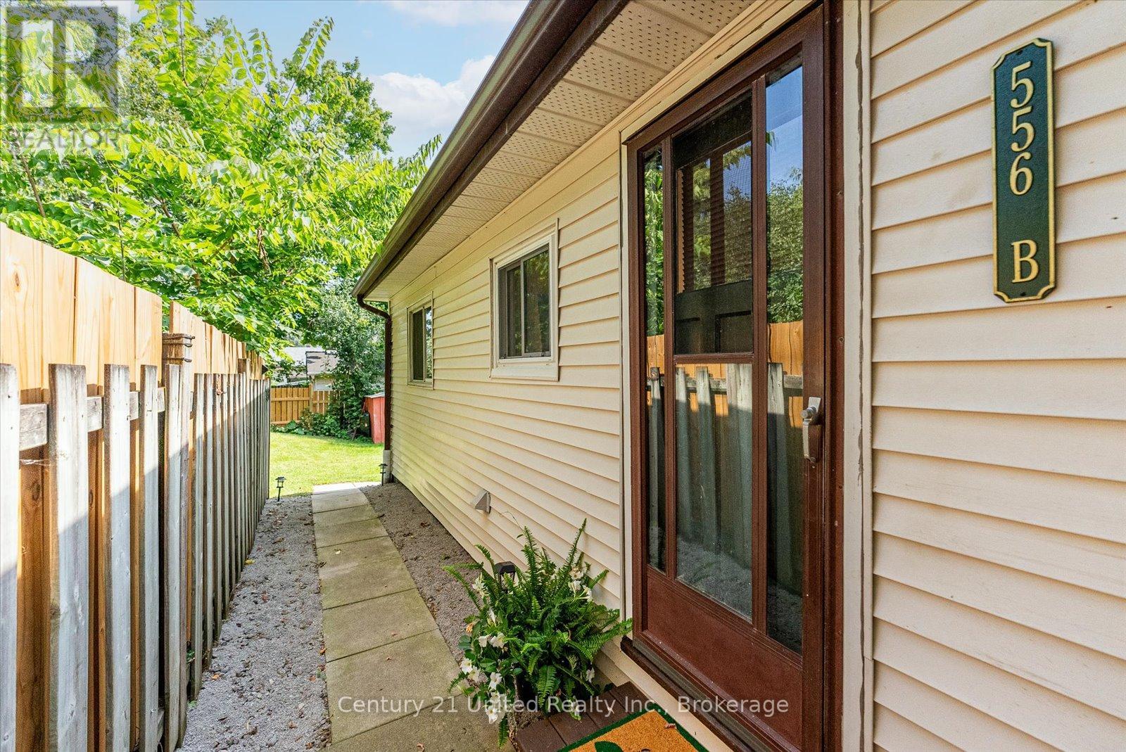 B - 556 Edison Avenue Property Photo 4