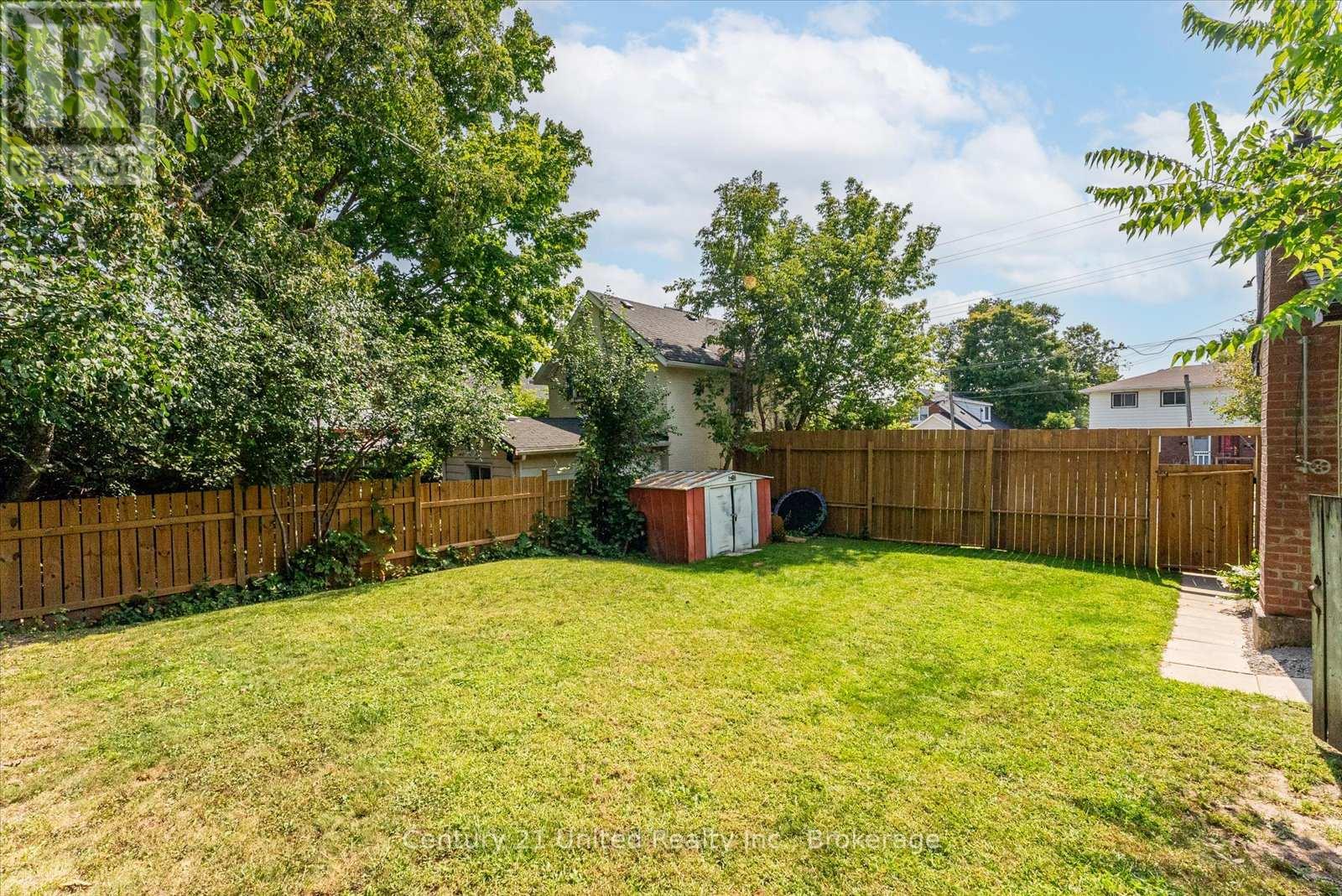 B - 556 Edison Avenue Property Photo 22