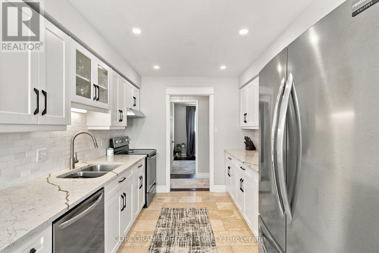 27 Costain Court Property Photo 14