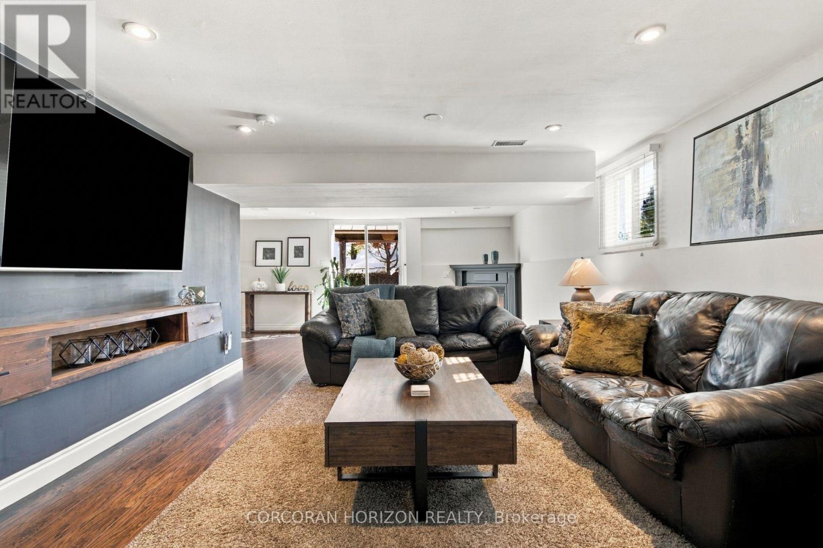 27 Costain Court Property Photo 28