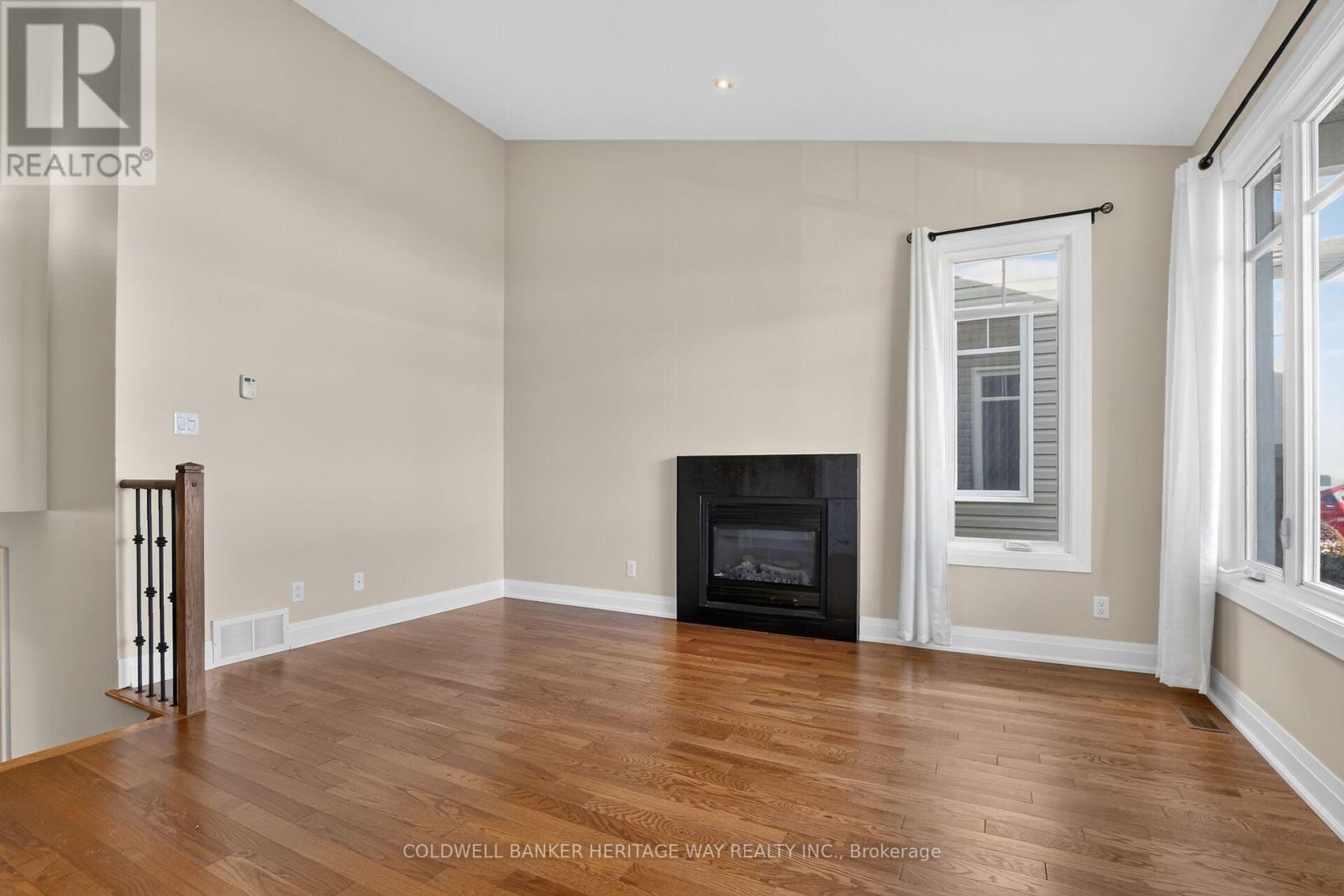 135 Elizabeth Street Property Photo 7