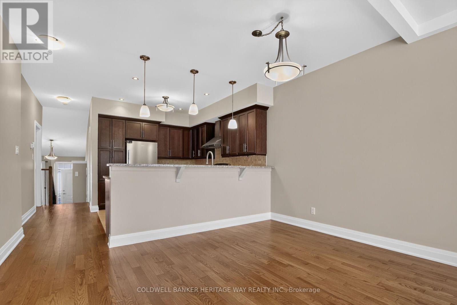 135 Elizabeth Street Property Photo 15