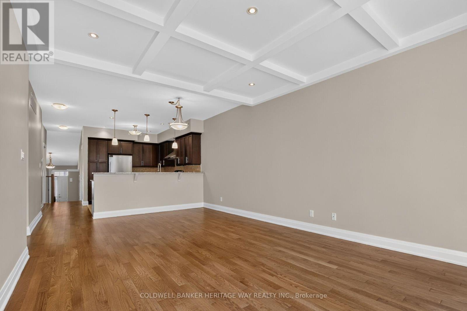 135 Elizabeth Street Property Photo 18