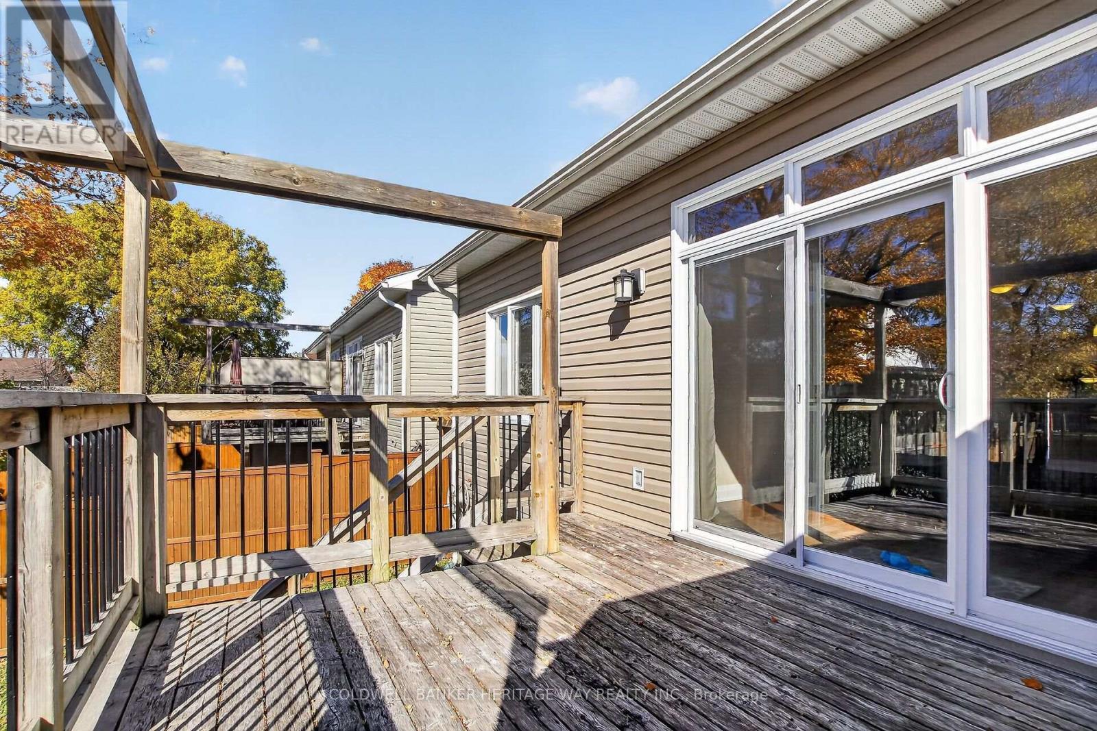 135 Elizabeth Street Property Photo 40