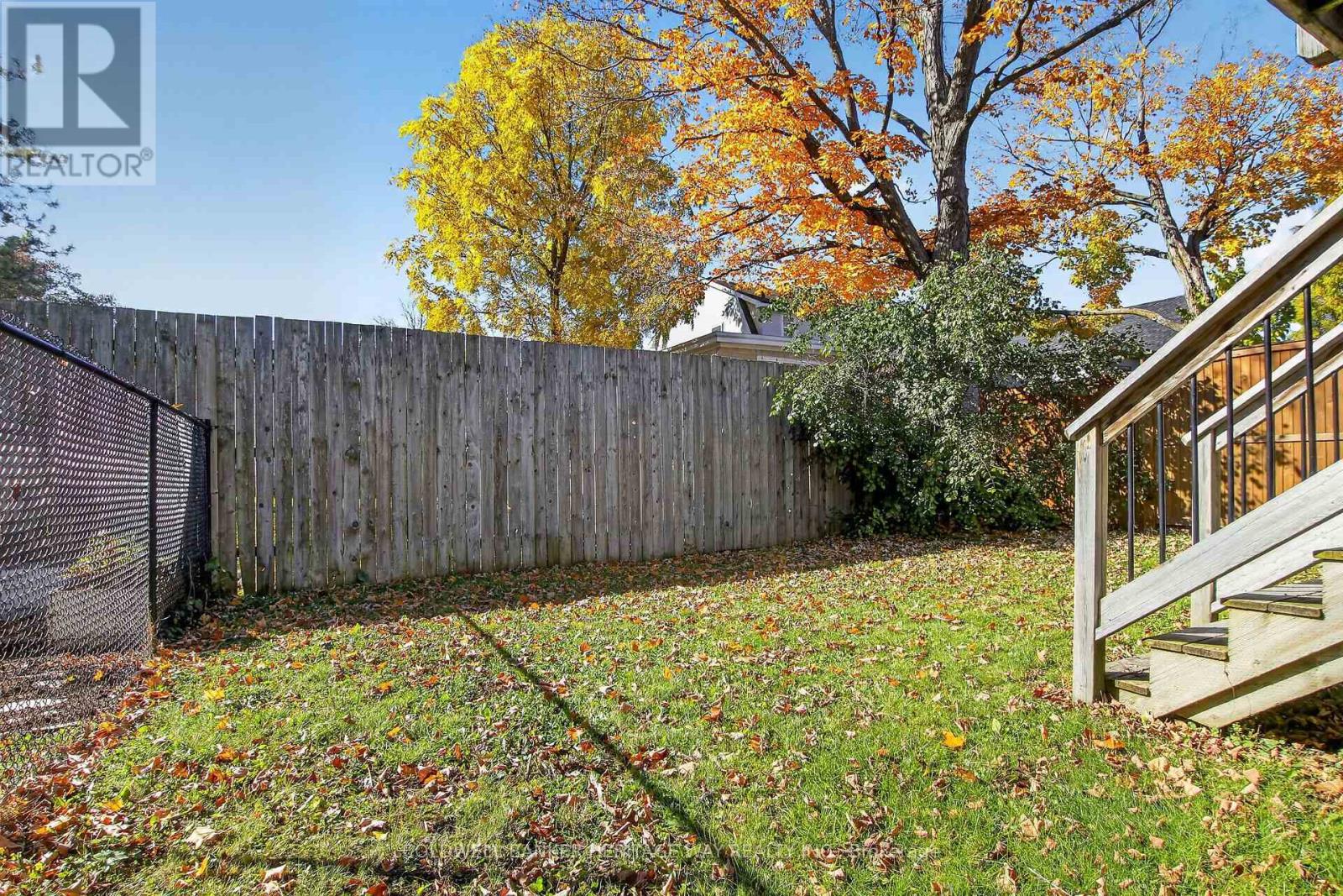 135 Elizabeth Street Property Photo 41