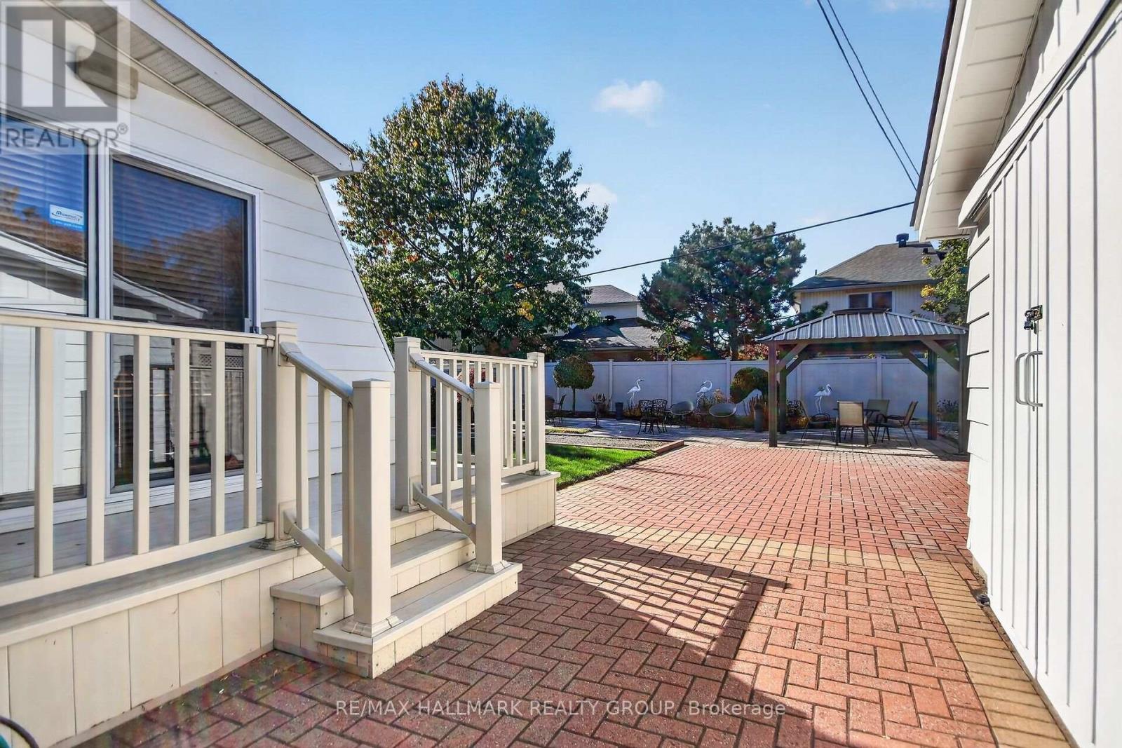 1592 Maxime Street Property Photo 6