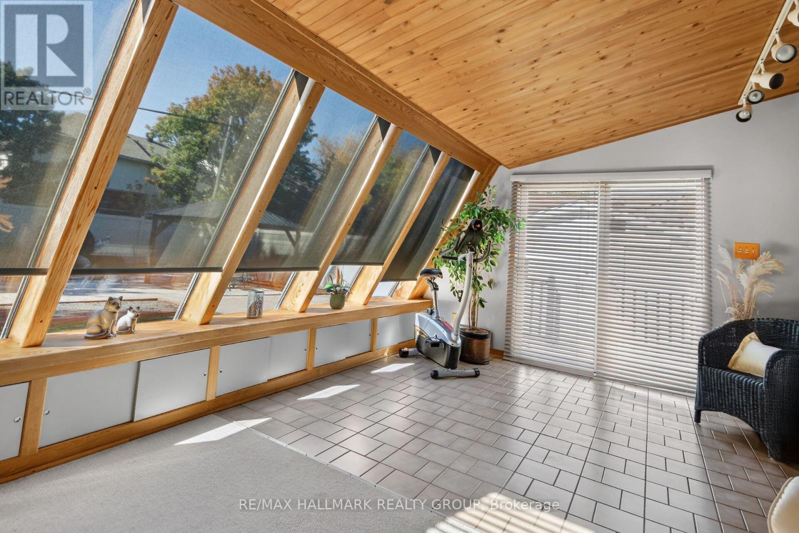 1592 Maxime Street Property Photo 15