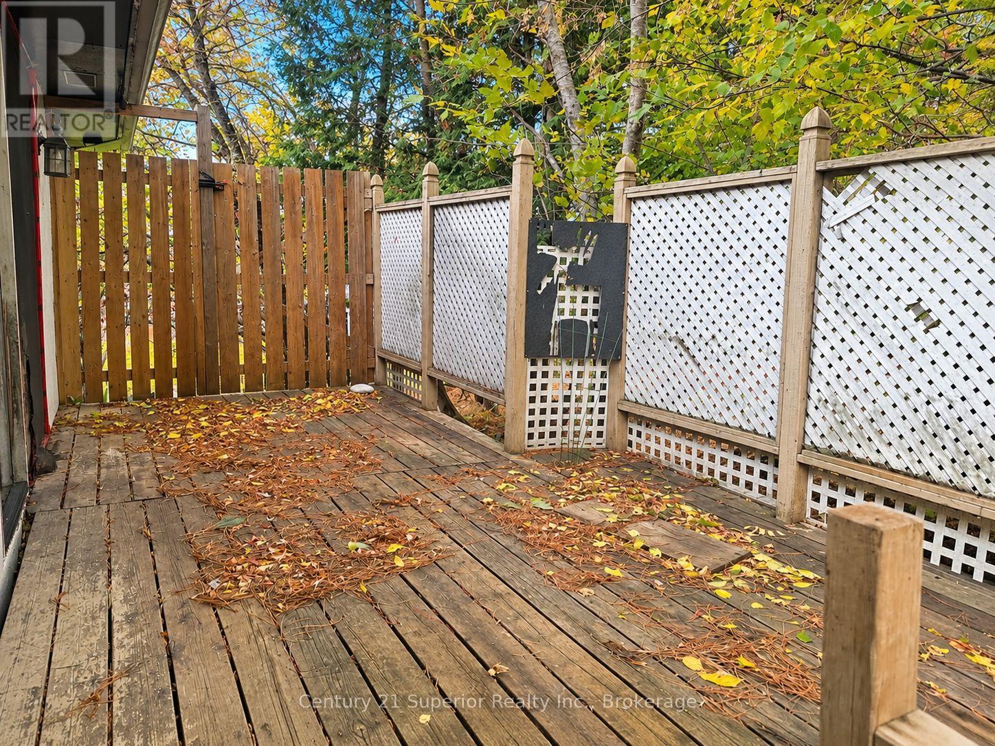 162 Greenmantle Drive Property Photo 4