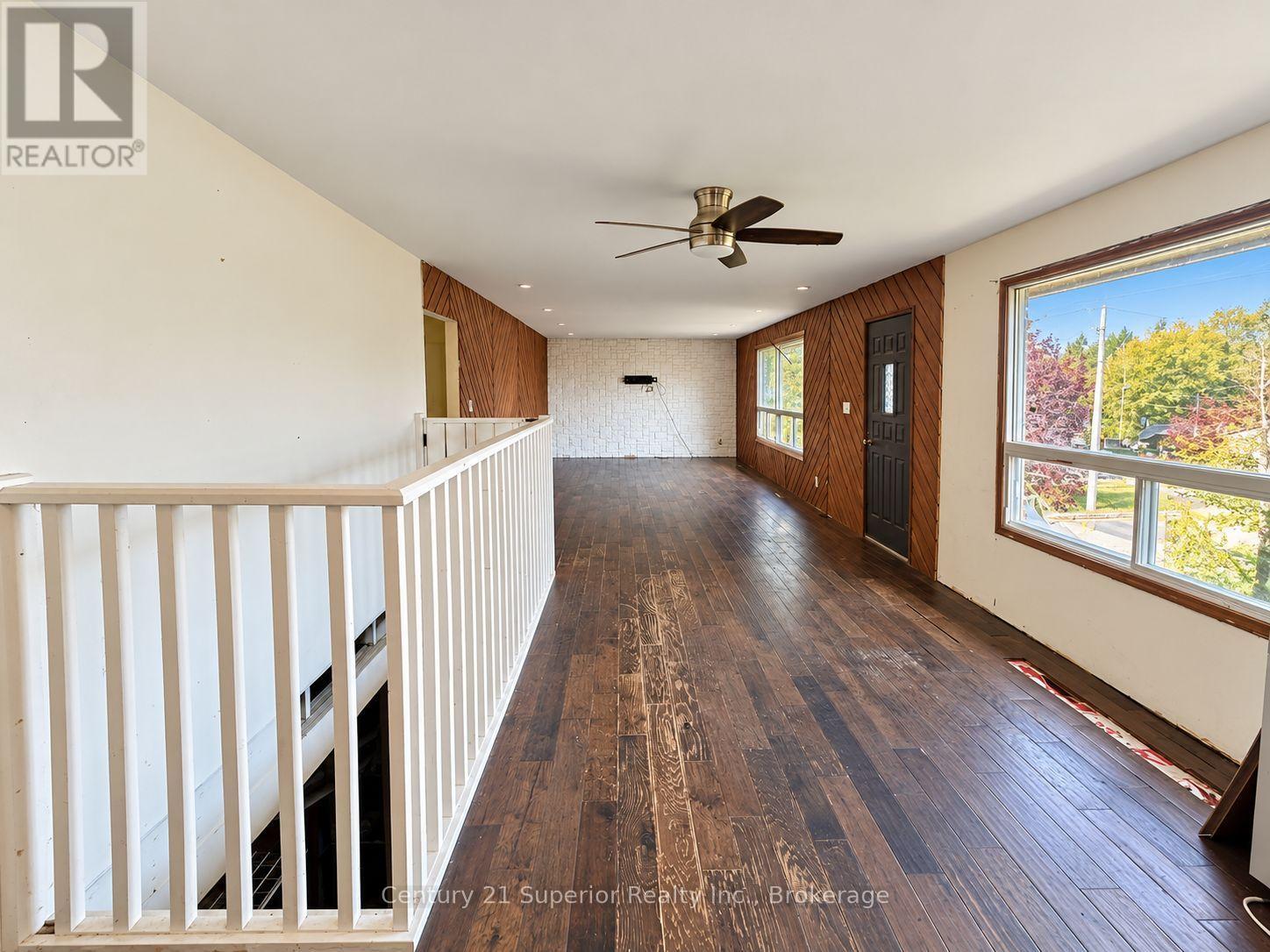 162 Greenmantle Drive Property Photo 9
