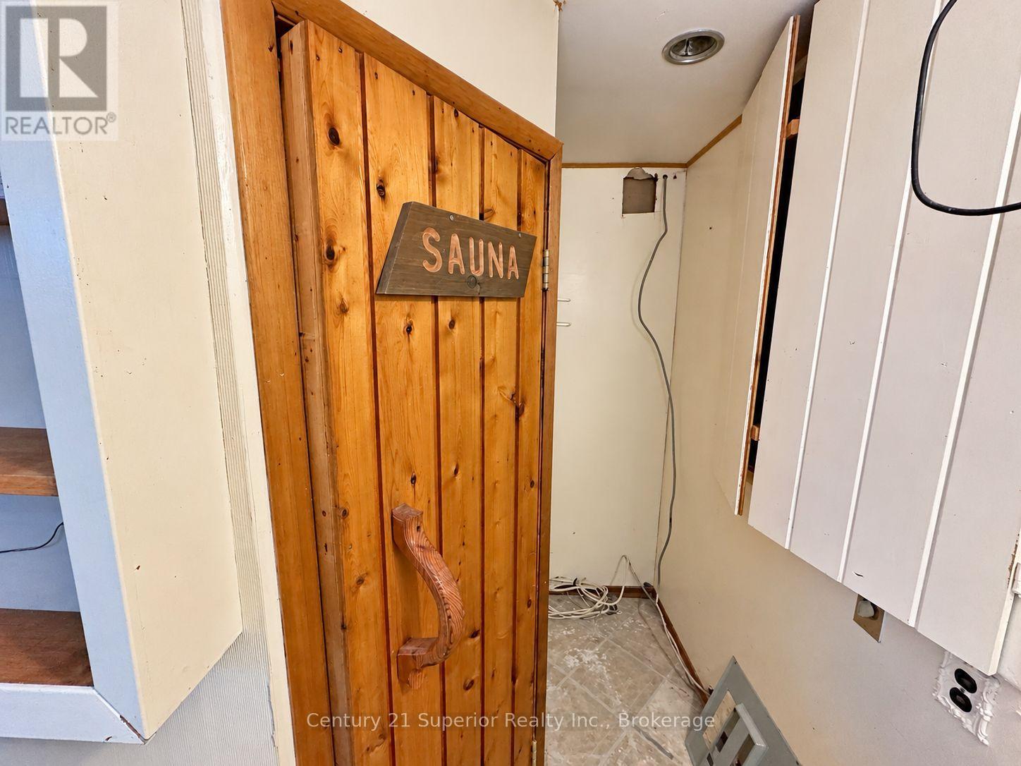 162 Greenmantle Drive Property Photo 27