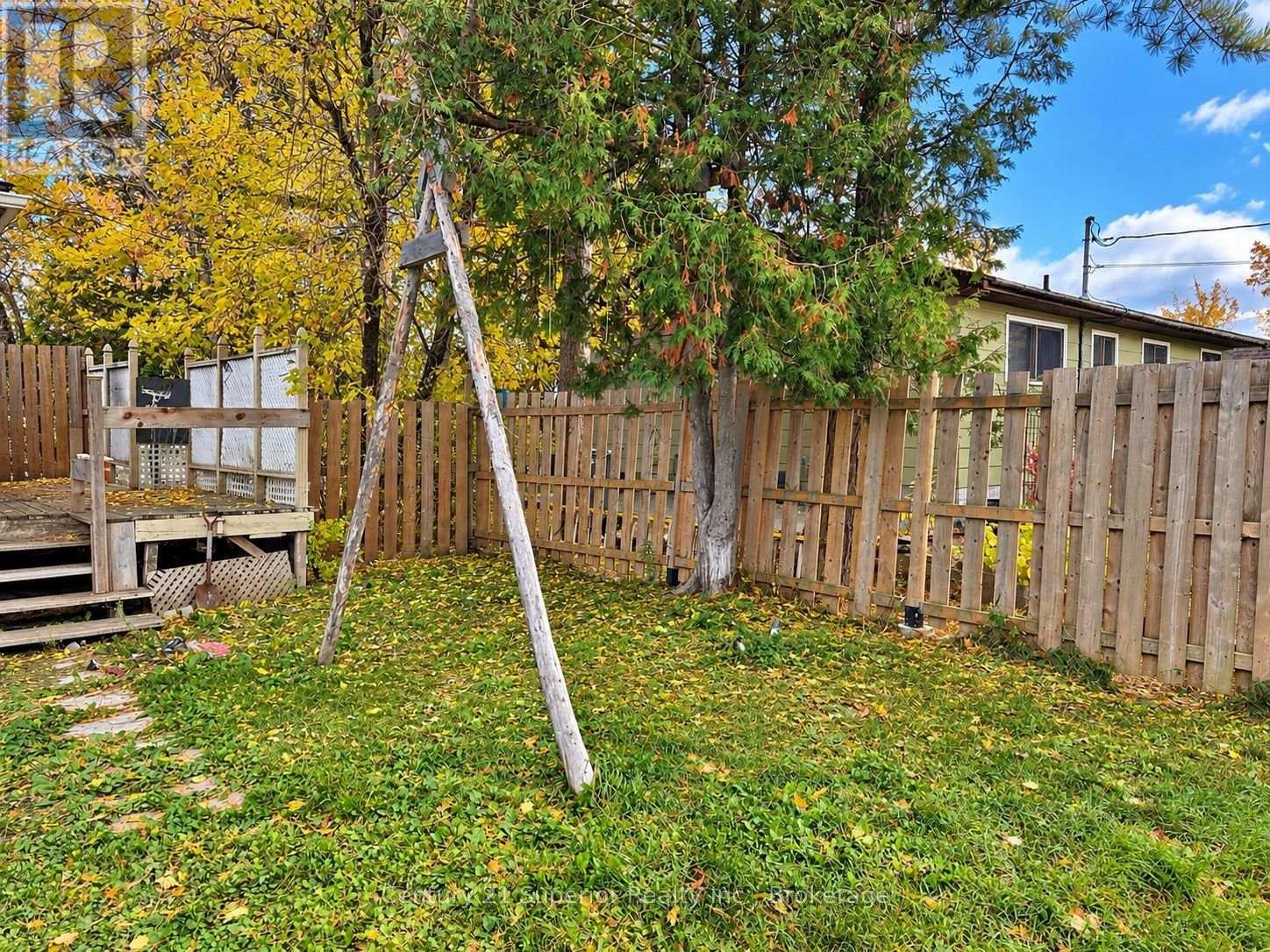 162 Greenmantle Drive Property Photo 36