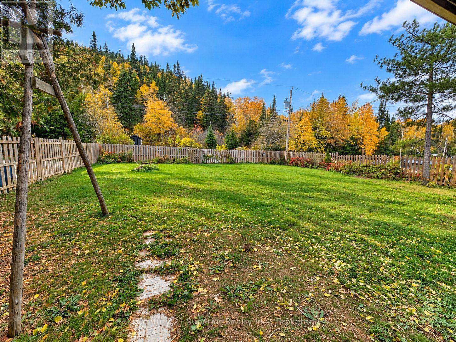 162 Greenmantle Drive Property Photo 37